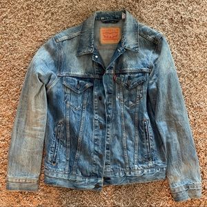 Men’s Levi’s stonewash blue Denim Jacket Sz. Small